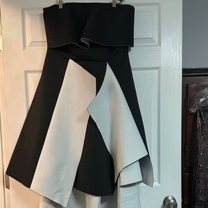Chic Strapless Black and White Dress